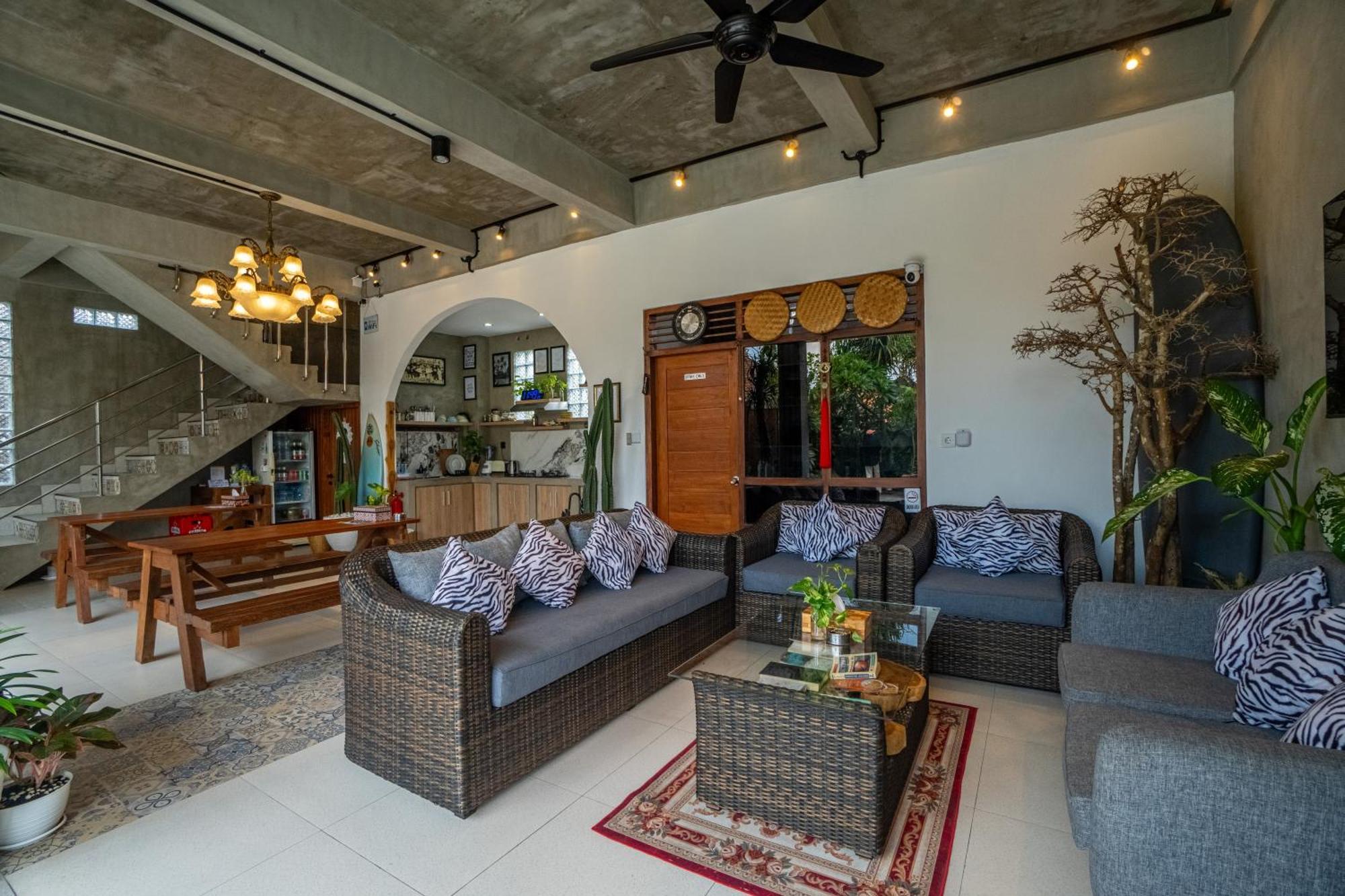 The Breeze Stay And Surf Canggu Exterior foto