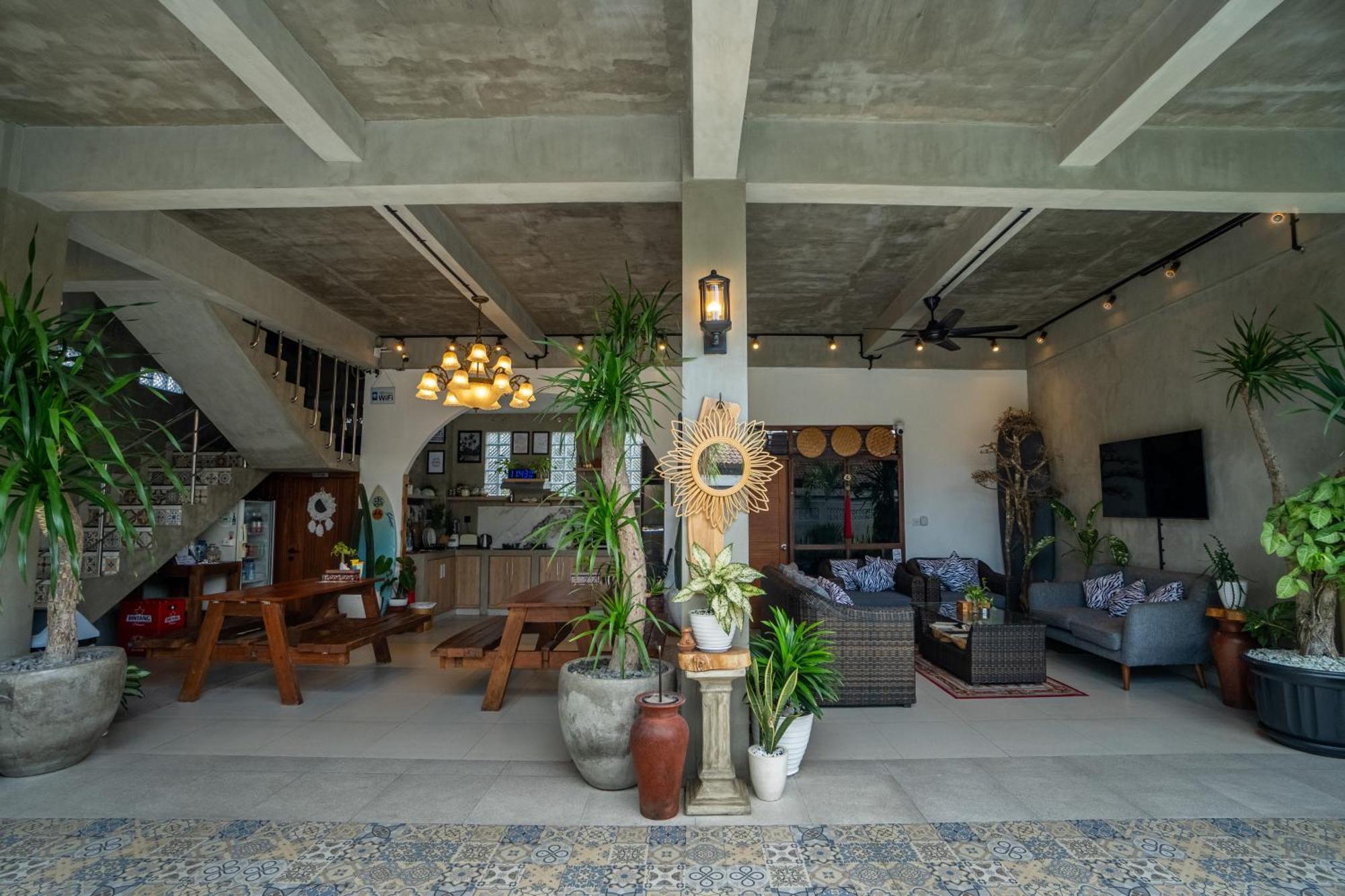 The Breeze Stay And Surf Canggu Exterior foto